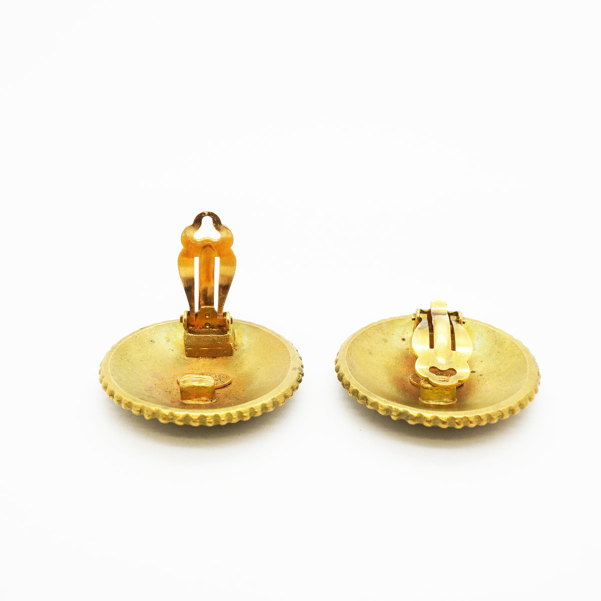【6jib0164】シャネル イヤリング ヴィンテージ シャネルロゴ GPメッキ ゴールド【中古】レディース