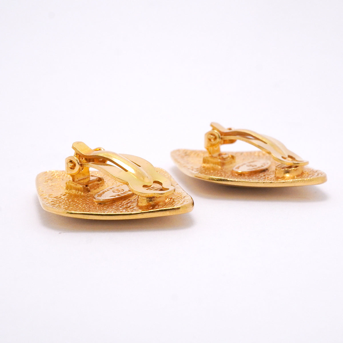 【6jib0239】シャネル イヤリング ヴィンテージ ココマーク 菱形 GPメッキ ゴールド【中古】レディース
