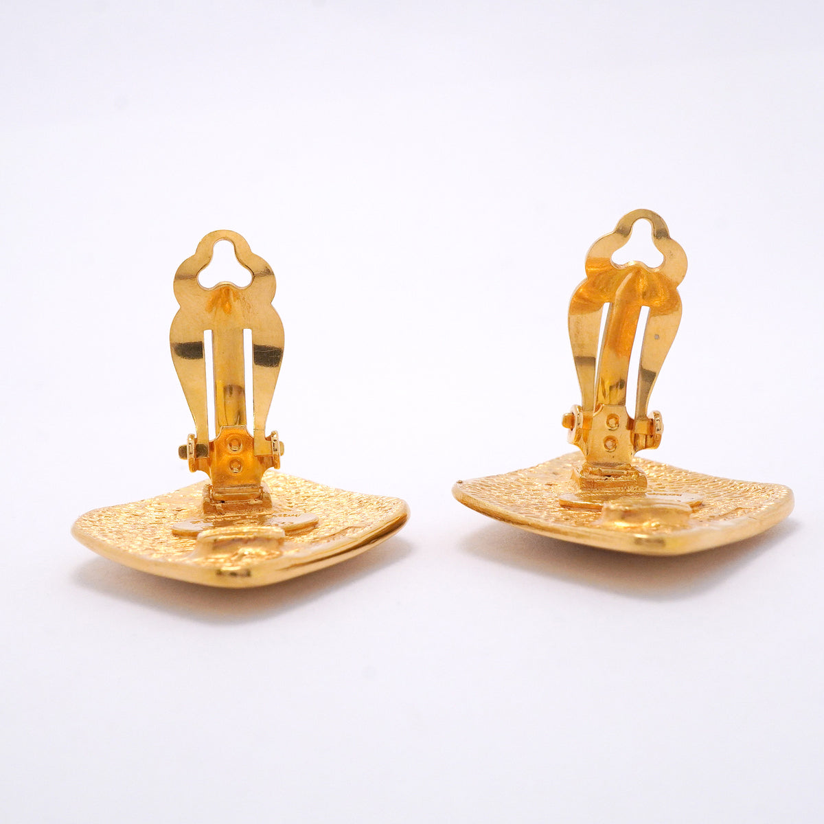 【6jib0239】シャネル イヤリング ヴィンテージ ココマーク 菱形 GPメッキ ゴールド【中古】レディース