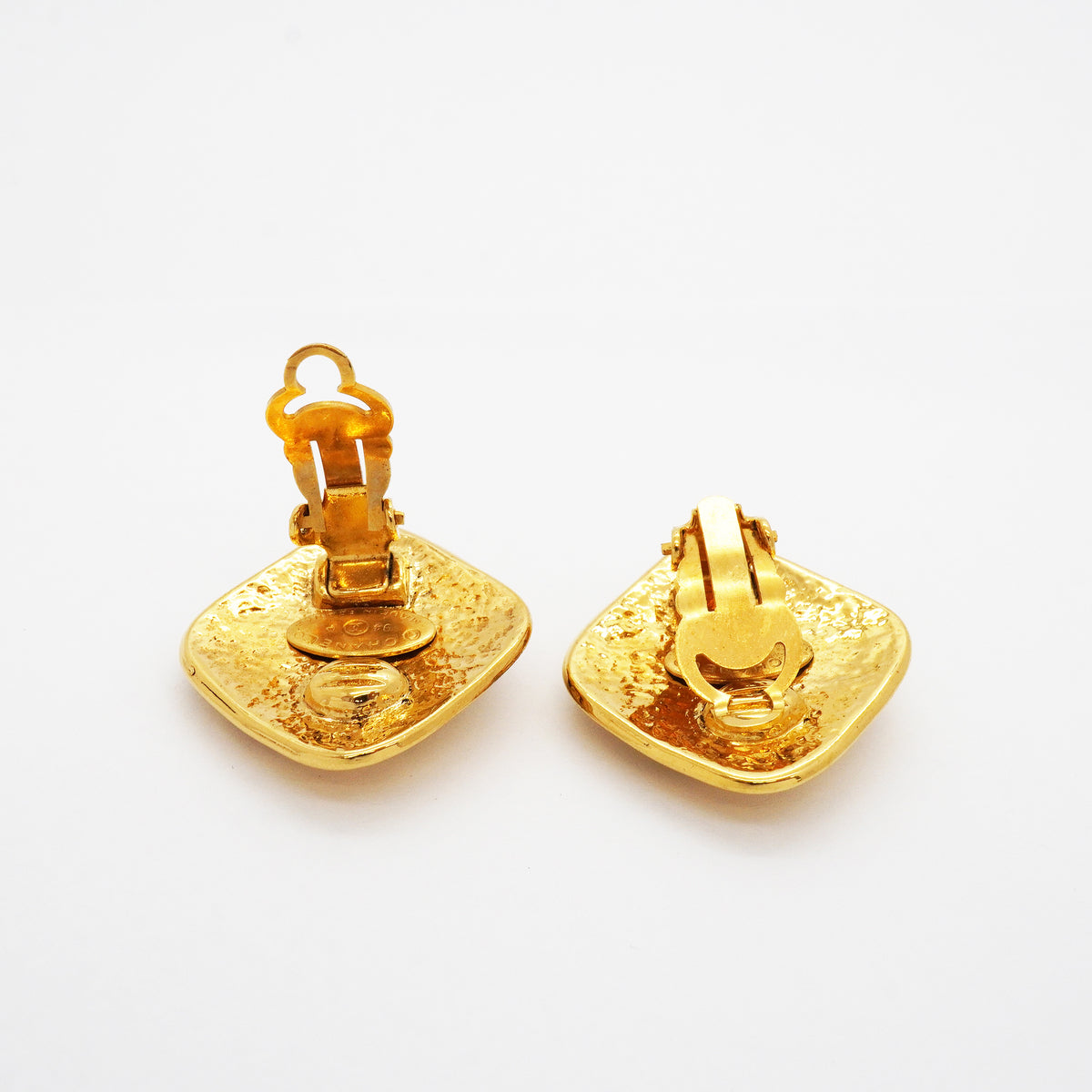 【6jib0429】シャネル イヤリング ヴィンテージ ココマーク 菱形 GPメッキ ゴールド【中古】レディース