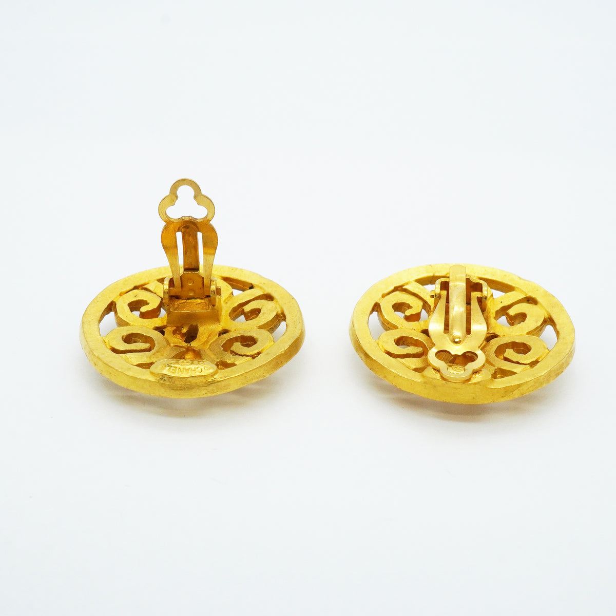 【6jib0439】シャネル イヤリング ヴィンテージ ココマーク 丸型 サークル GPメッキ ゴールド【中古】レディース