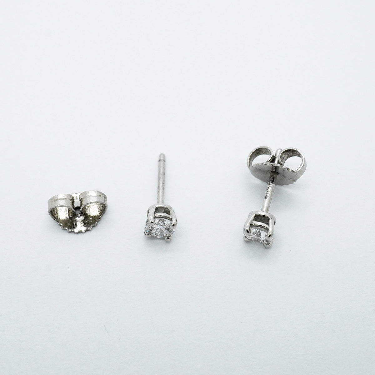 【6jib0441】ティファニー ピアス ソリティア 1PD Pt950 プラチナ ダイヤモンド【中古】レディース
