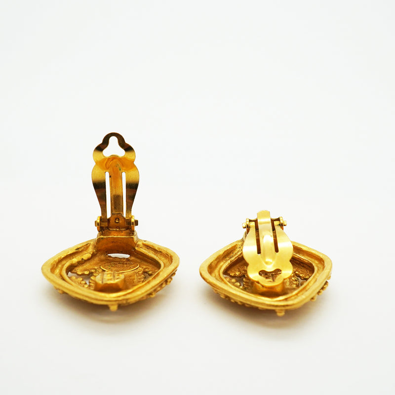 【6jib0506】シャネル イヤリング ヴィンテージ ココマーク 菱形 GPメッキ ゴールド【中古】レディース
