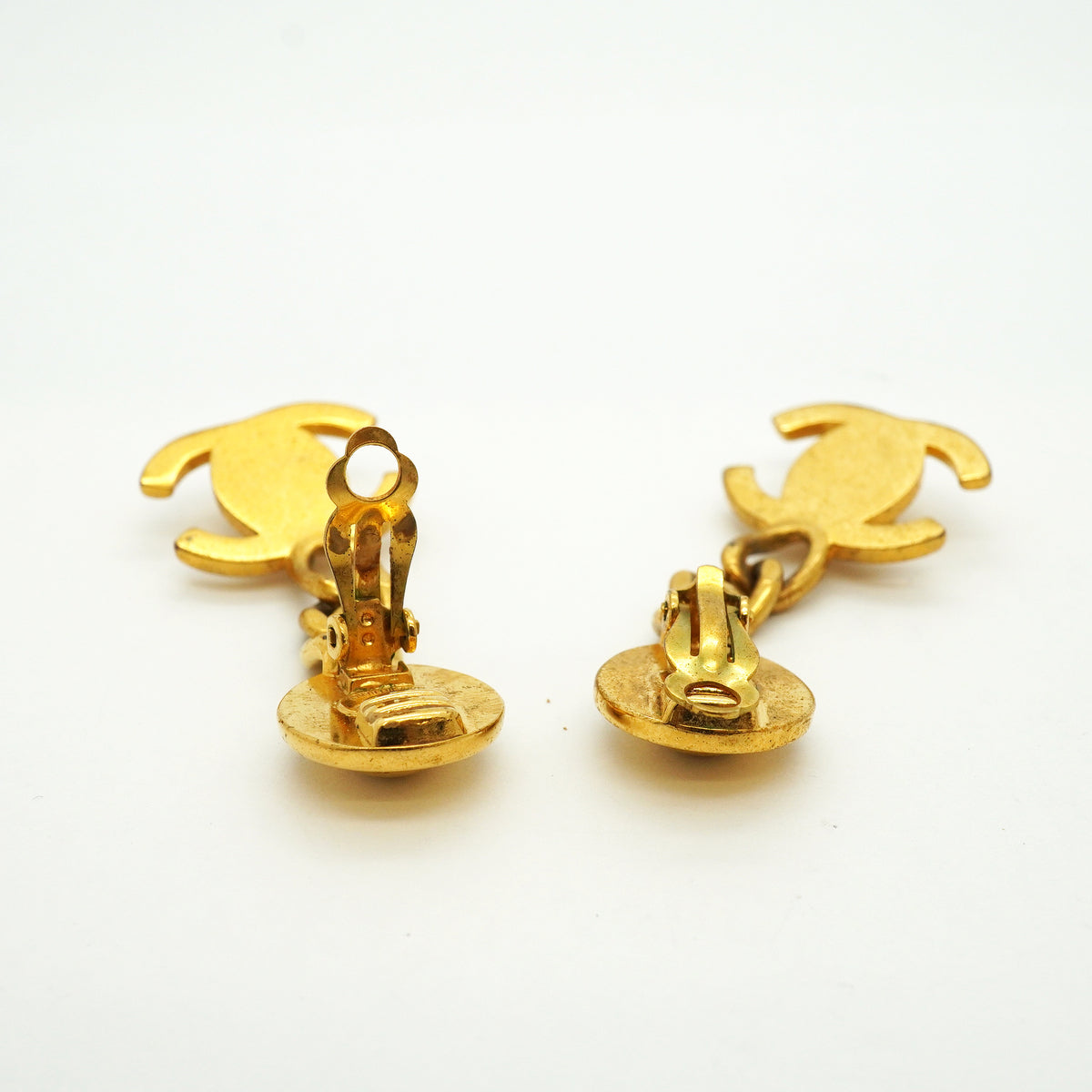 【6jib0543】シャネル イヤリング ヴィンテージ ココマーク ターンロック 丸型 サークル GPメッキ ゴールド【中古】レディース