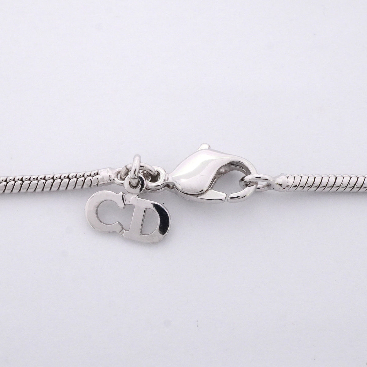 【6jib0553】クリスチャンディオール ネックレス ディオールロゴ メタル シルバー【中古】レディース