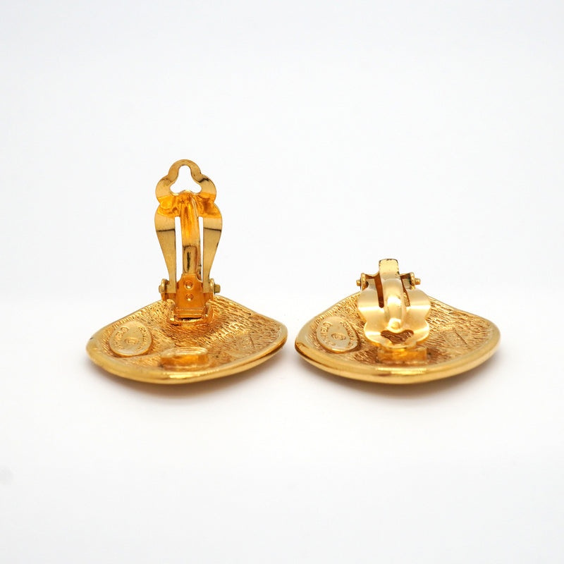 【6jkb0089】シャネル イヤリング ヴィンテージ マトラッセ 菱形 GPメッキ ゴールド【中古】レディース