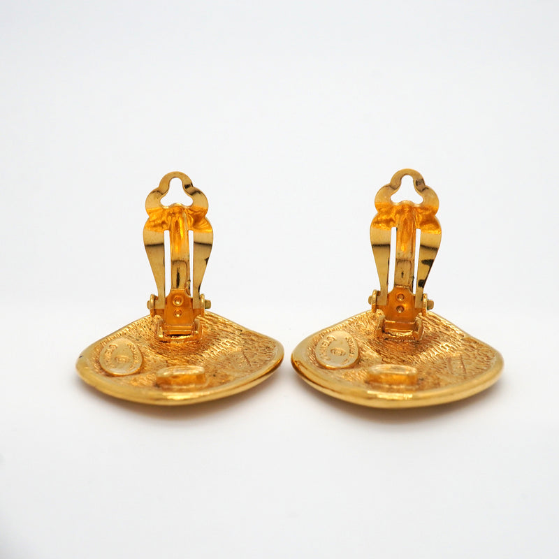 【6jkb0089】シャネル イヤリング ヴィンテージ マトラッセ 菱形 GPメッキ ゴールド【中古】レディース