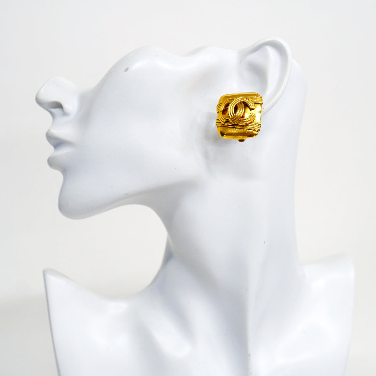 【6jkb0159】シャネル イヤリング ヴィンテージ ココマーク GPメッキ ゴールド【中古】レディース