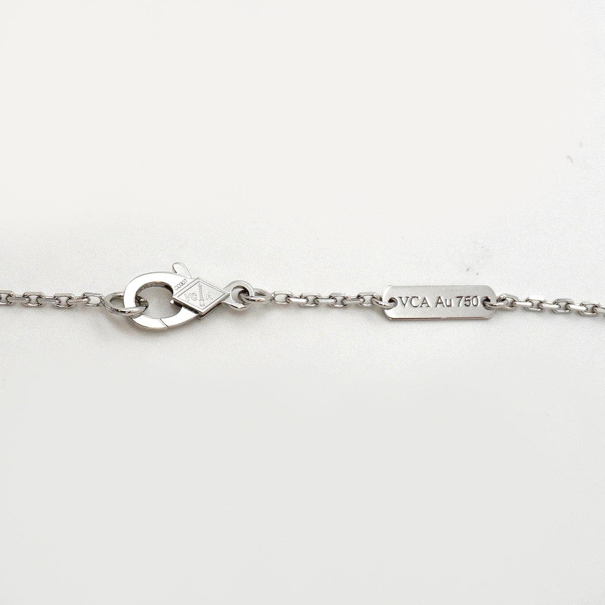 【6jkb0163】ヴァンクリーフ＆アーペル ネックレス ヴィンテージ アルハンブラ K18WG ホワイトゴールド マザーオブパール【中古】レディース