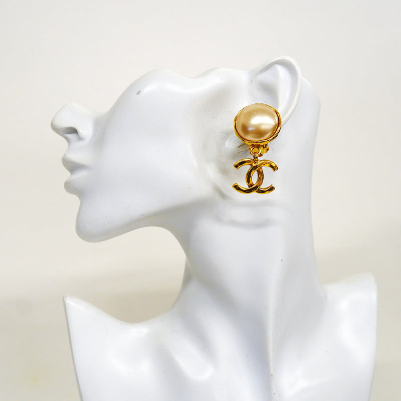 【6jkb0182】シャネル イヤリング ヴィンテージ ココマーク GPメッキ フェイクパール ゴールド【中古】レディース