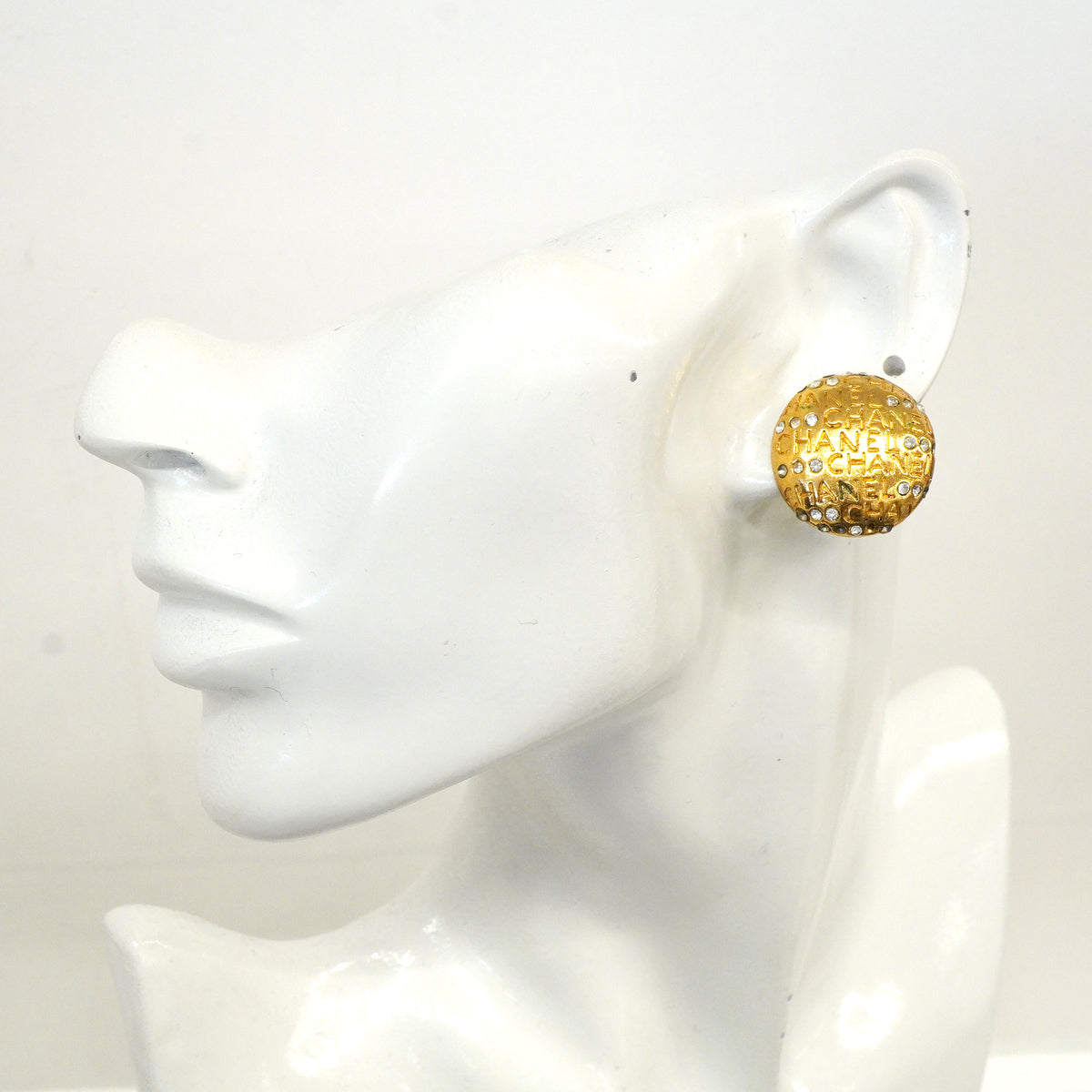 【6jkb0304】シャネル イヤリング ヴィンテージ シャネルロゴ 丸型 サークル GPメッキ ラインストーン ゴールド【中古】レディース