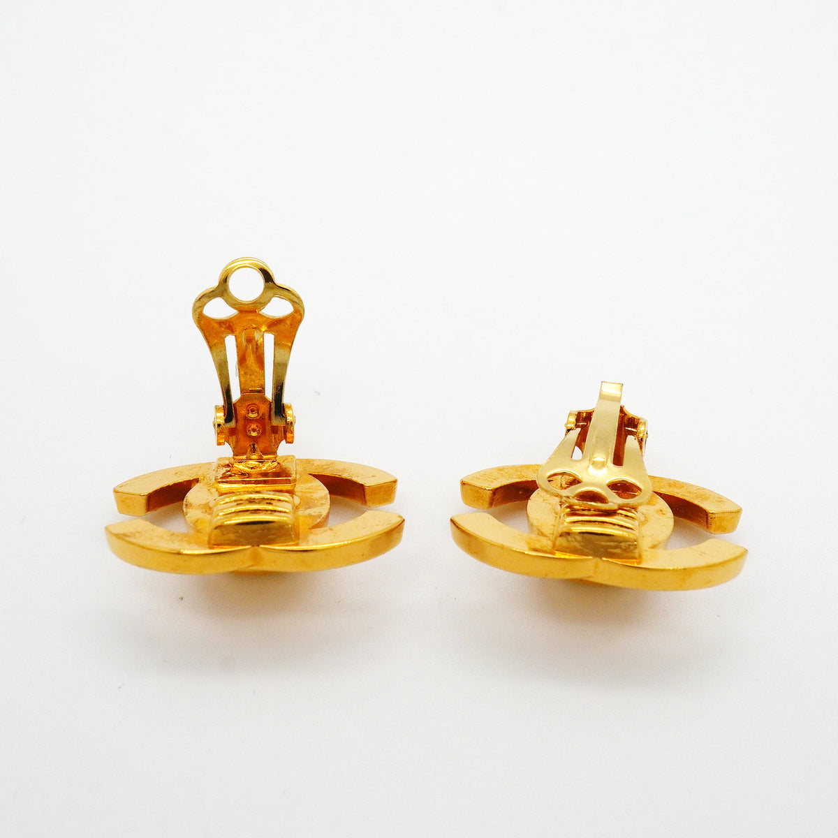 【6jkb0322】シャネル イヤリング ヴィンテージ ココマーク ターンロック GPメッキ ゴールド【中古】レディース