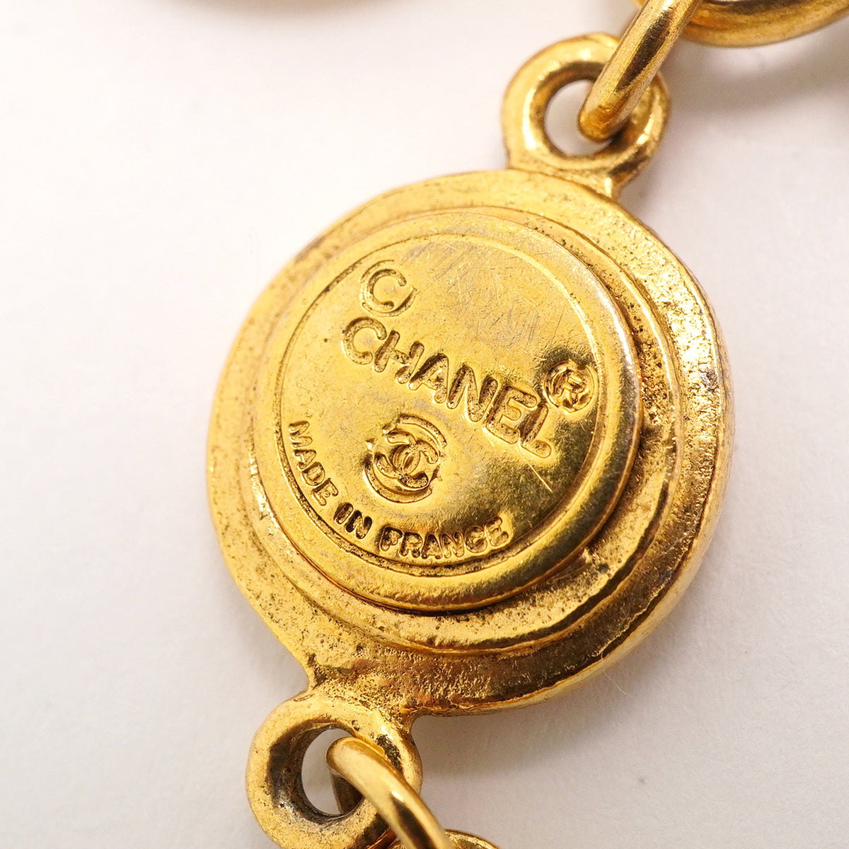 【6jkb0375】シャネル ブレスレット ヴィンテージ ココマーク コインモチーフ GPメッキ ゴールド【中古】レディース
