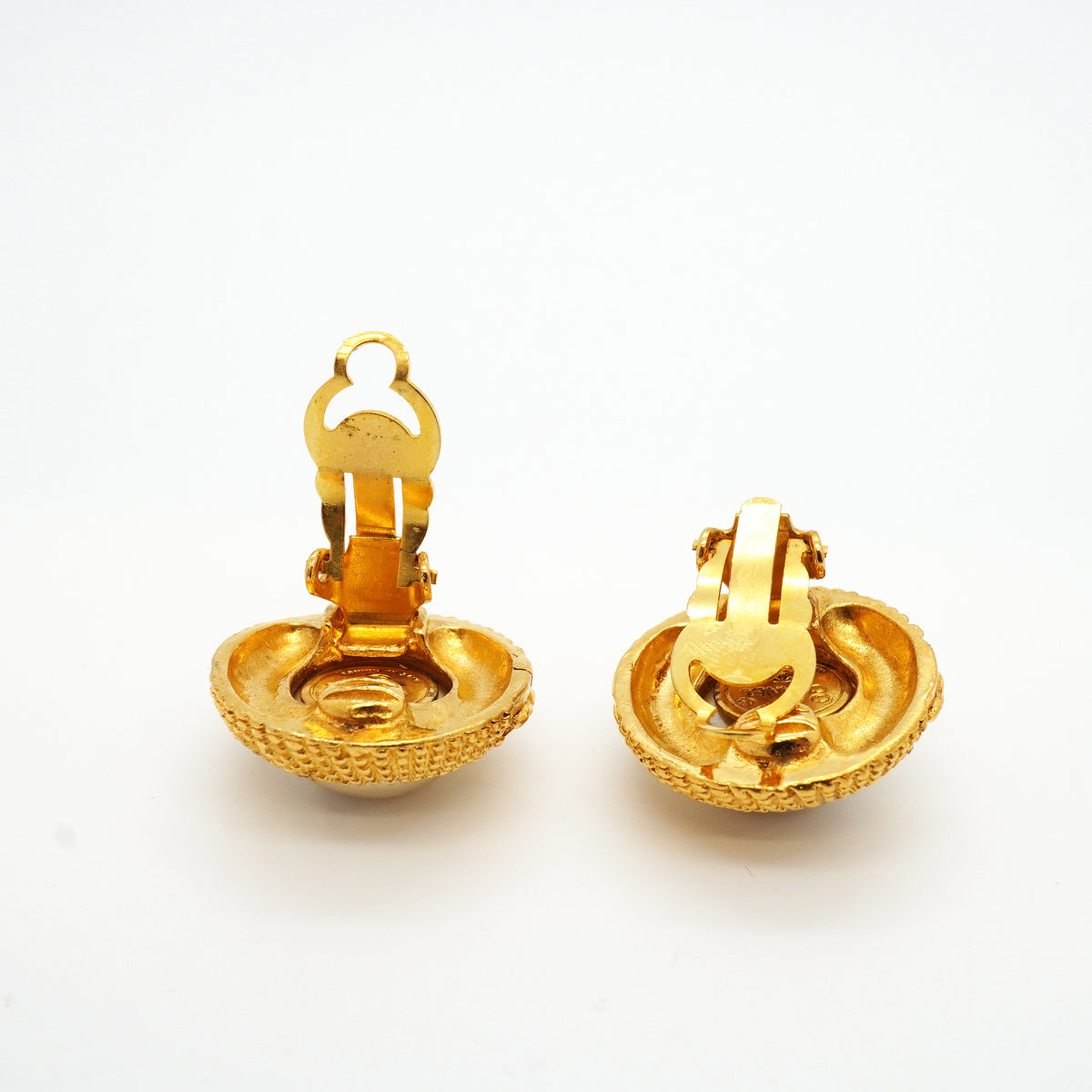 【6jkb0385】シャネル イヤリング ヴィンテージ ココマーク 丸型 サークル GPメッキ フェイクパール ゴールド【中古】レディース