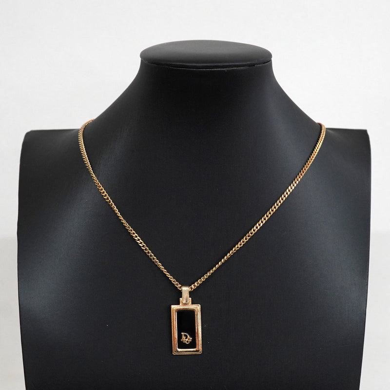 【6jkb0489】クリスチャンディオール ネックレス ディオールロゴ プレート スクエア GPメッキ ゴールド ブラック【中古】レディース