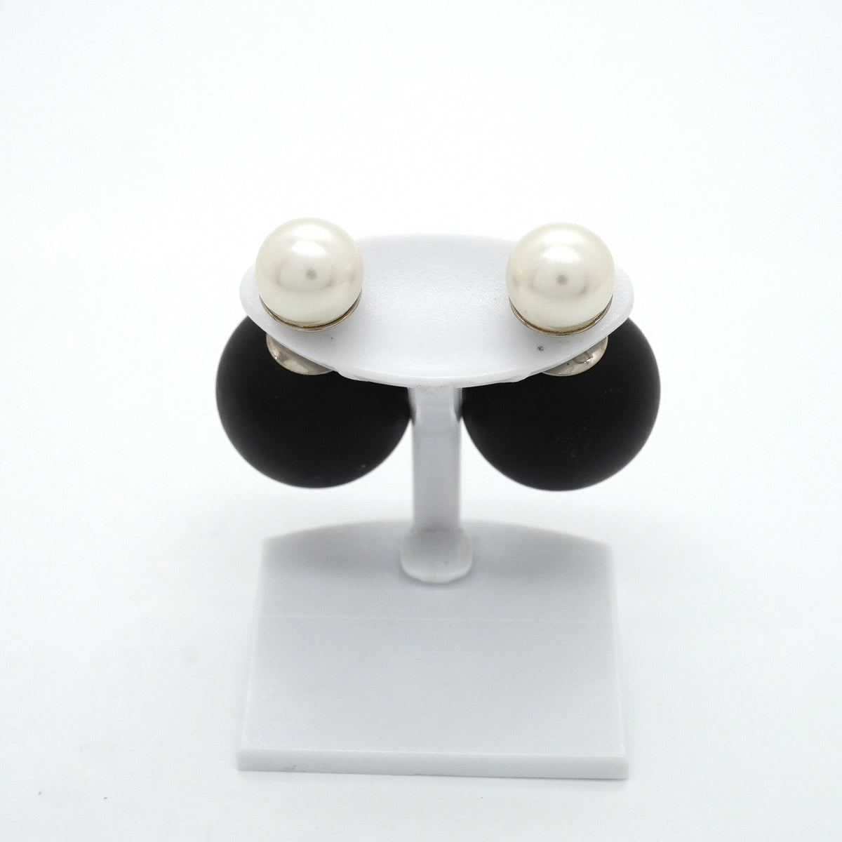 【6jkb0555】クリスチャンディオール ピアス トライバル メタル フェイクパール シルバー ブラック【中古】レディース