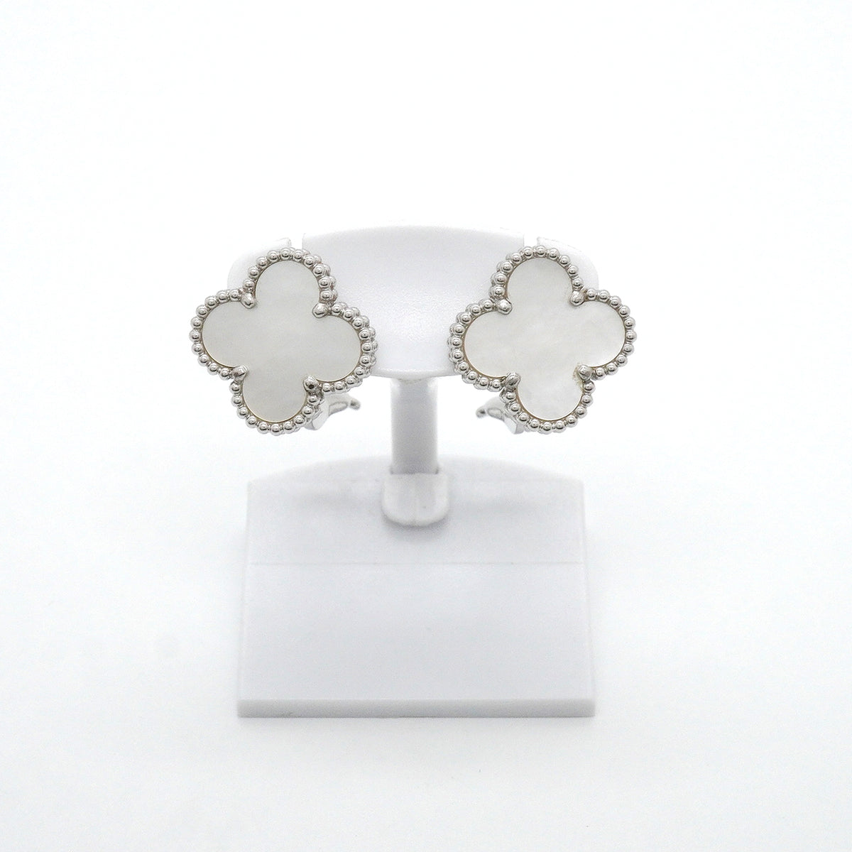 【6jkb0556】ヴァンクリーフ＆アーペル ピアス ヴィンテージ アルハンブラ K18WG ホワイトゴールド マザーオブパール【中古】レディース