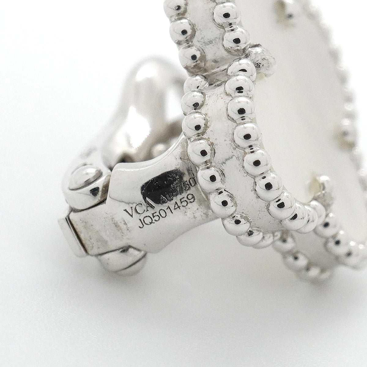 【6jkb0556】ヴァンクリーフ＆アーペル ピアス ヴィンテージ アルハンブラ K18WG ホワイトゴールド マザーオブパール【中古】レディース