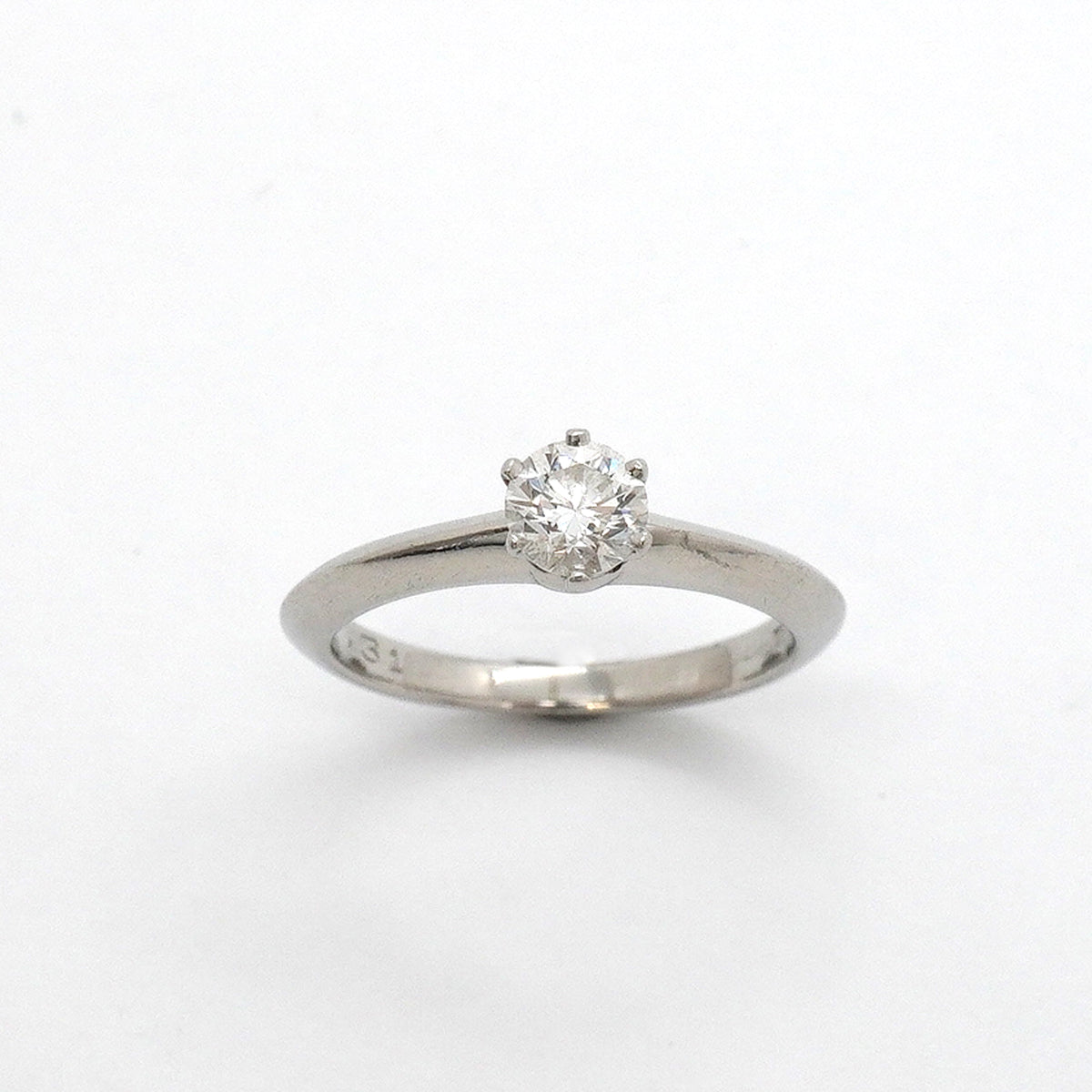【6jkb0618】ティファニー リング ソリティア 1PD Pt950 プラチナ ダイヤモンド 0.31ct 5.5号【中古】レディース