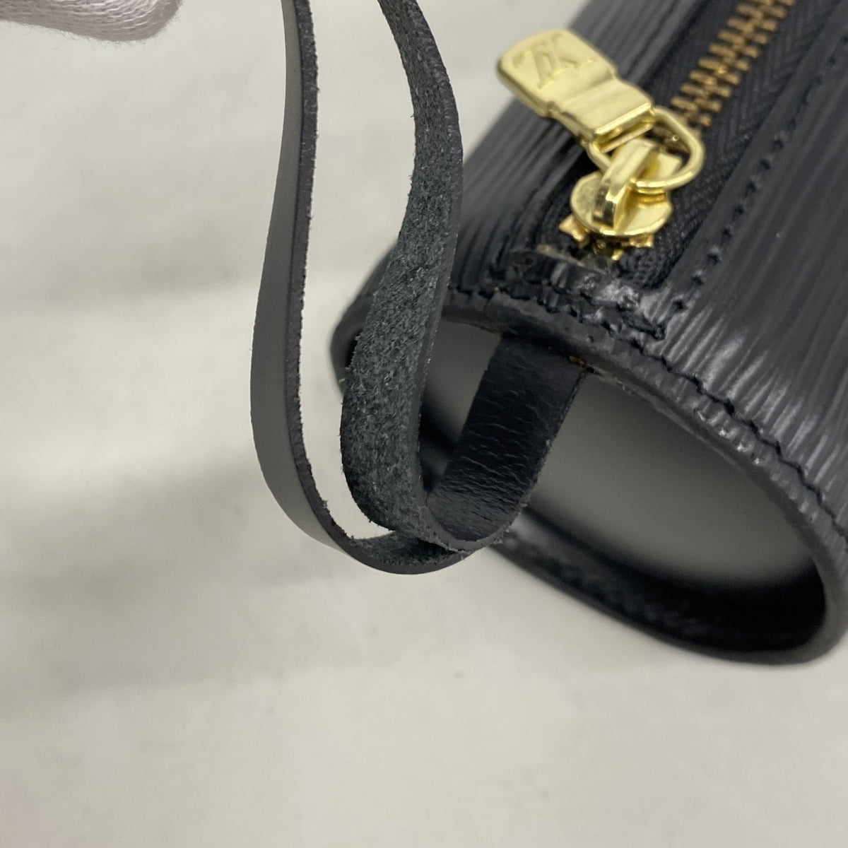 【6ka0018】ルイヴィトン ハンドバッグ エピ スフロ M52222 ノワール【中古】レディース
