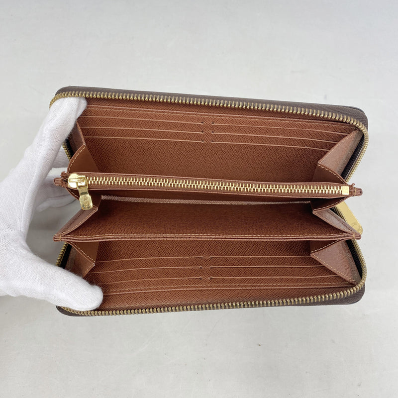 【6ka0033】ルイヴィトン 長財布 モノグラム ジッピーウォレット M42616 ブラウン【中古】メンズ レディース ユニセックス