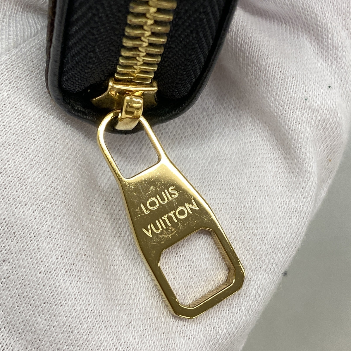 【6ka0156】ルイヴィトン 長財布 モノグラム・レティーロ ジッピーウォレット M61855 ノワール【中古】メンズ レディース ユニセックス