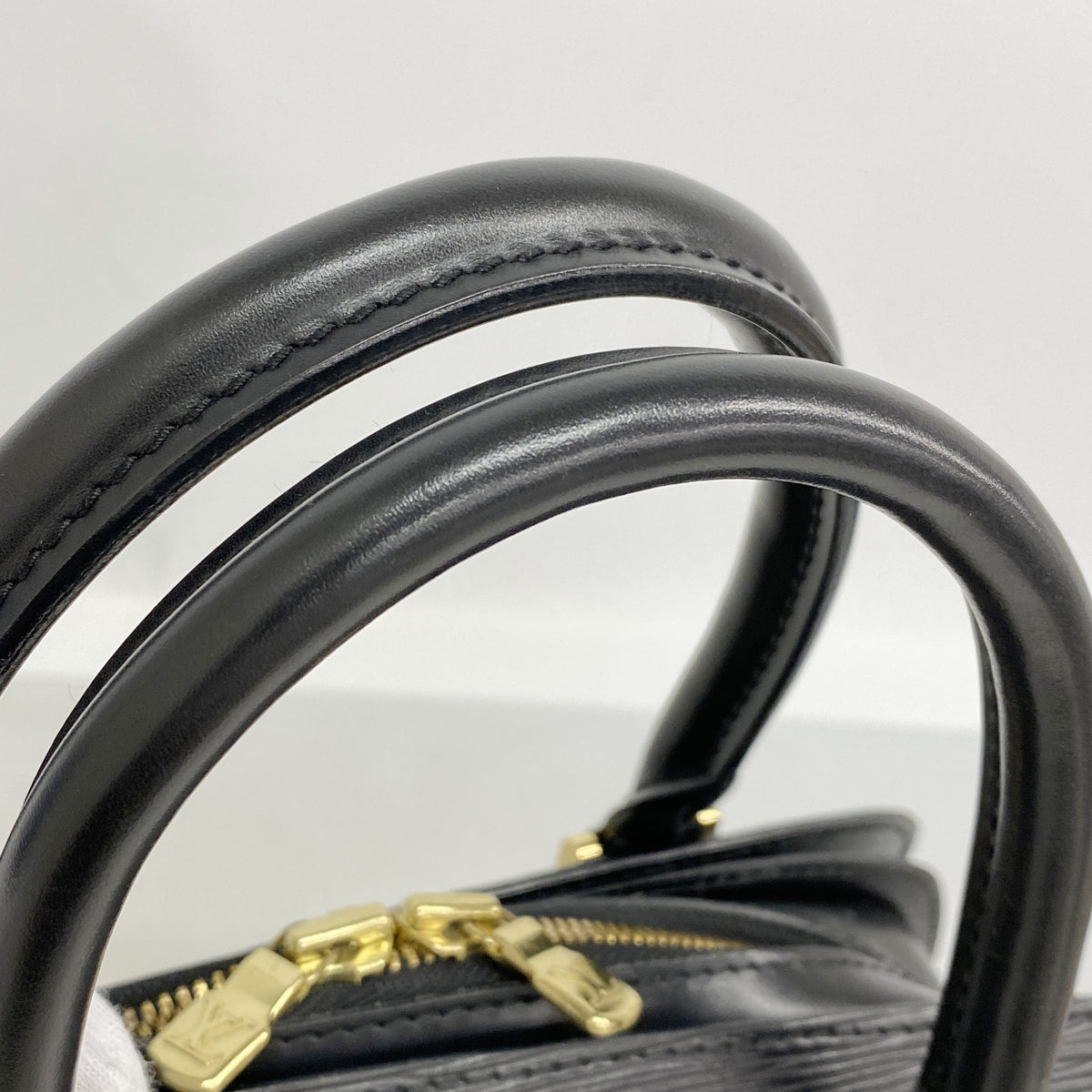 【6ka0169】ルイヴィトン ハンドバッグ エピ ポンヌフ M52052 ノワール【中古】レディース