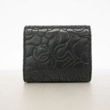 【6ka0186】シャネル 三つ折り財布 カメリア ラムスキン ブラック ゴールド金具【中古】レディース
