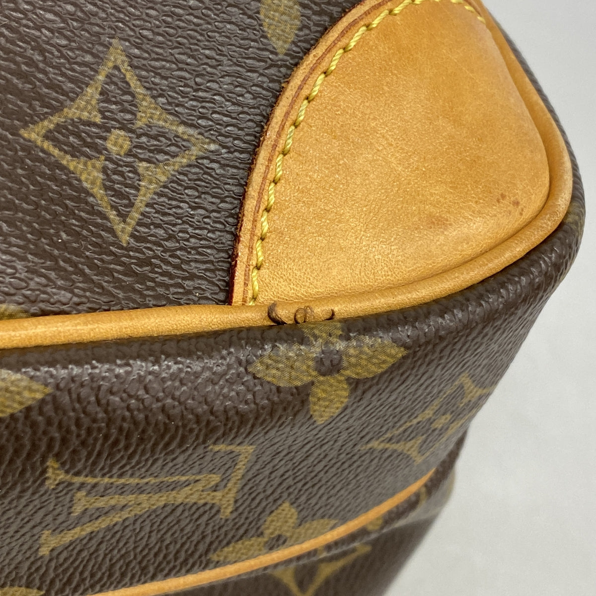 【6ka0244】ルイヴィトン ショルダーバッグ モノグラム ナイル M45244 ブラウン【中古】レディース
