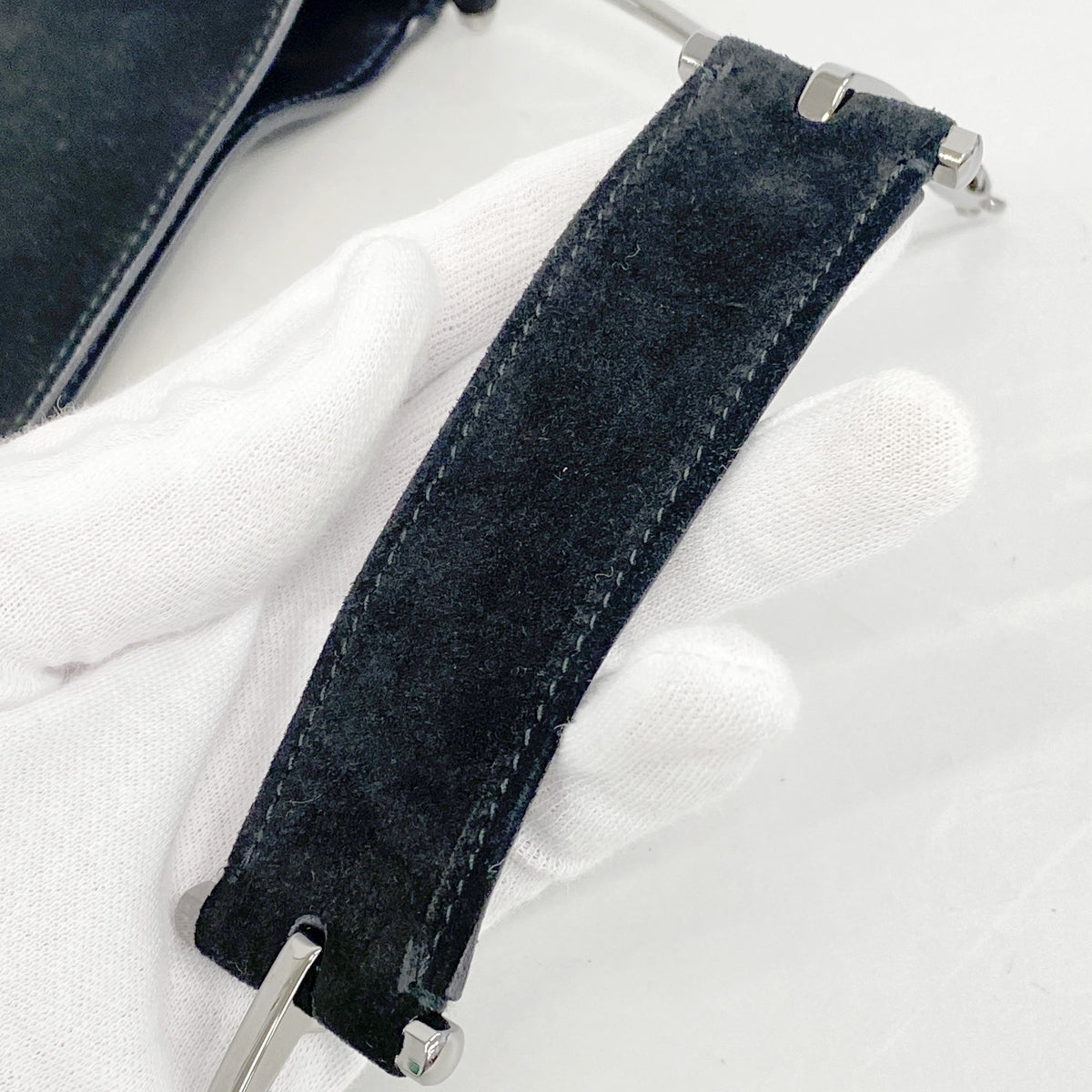 【6ka0398】グッチ ショルダーバッグ 001 3181 スウェード ブラック シルバー金具【中古】レディース