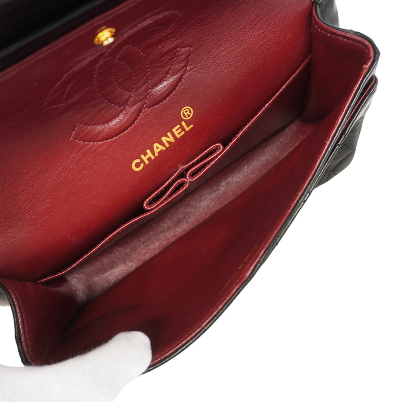 【6ka0459】シャネル ショルダーバッグ マトラッセ Wフラップ Wチェーン ラムスキン ブラック ゴールド金具【中古】レディース