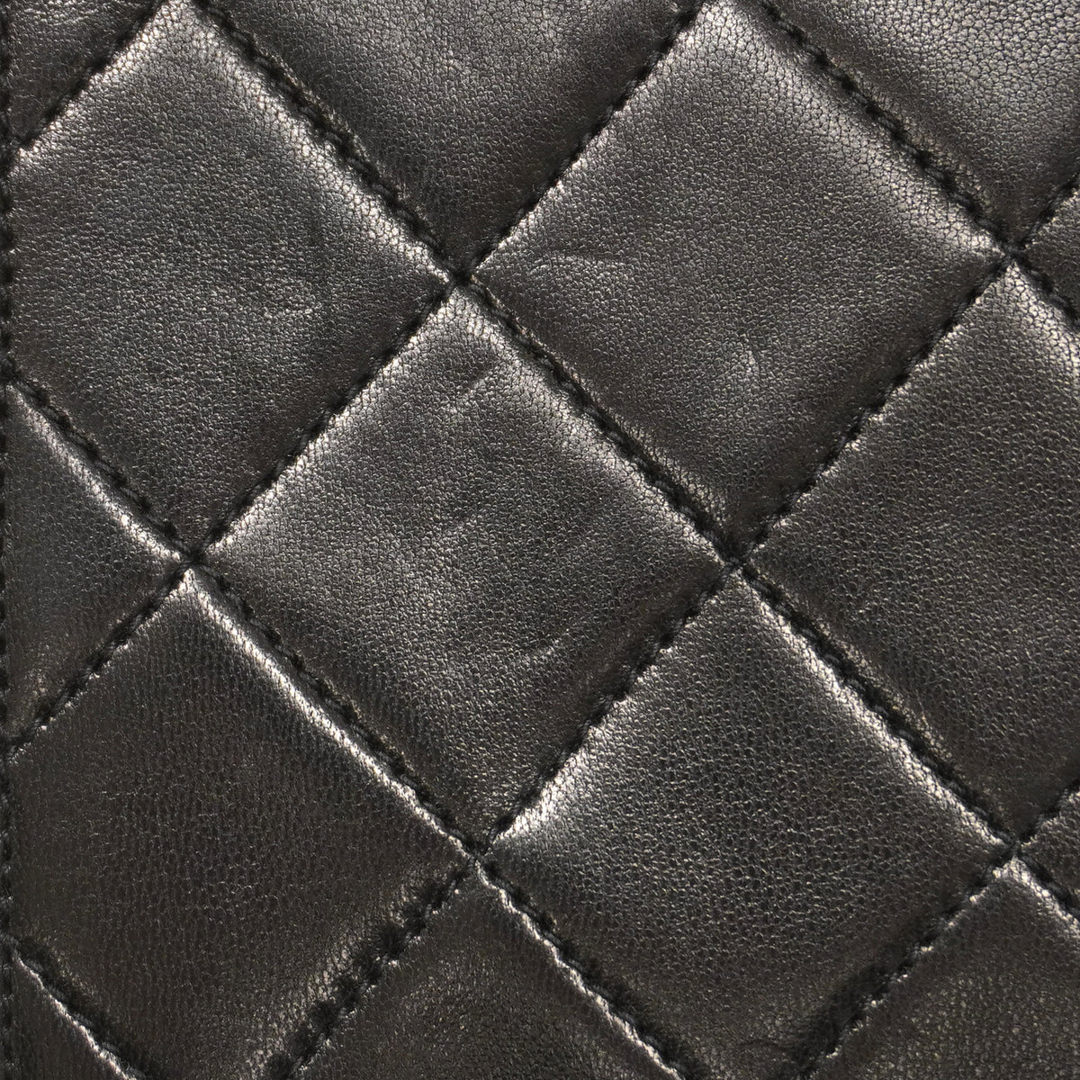 【6ka0470】シャネル ショルダーバッグ マトラッセ チェーンショルダー デカココ ラムスキン ブラック ゴールド金具【中古】レディース