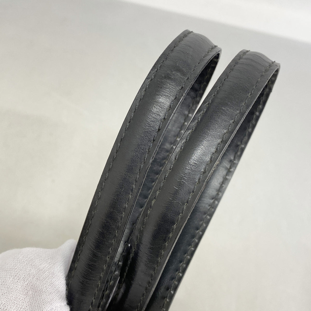 【6ka0510】ルイヴィトン ショルダーバッグ エピ ポシェットアルシュ M52572 ノワール【中古】レディース