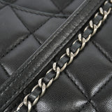 【6ka0559-e】シャネル ショルダーバッグ マトラッセ Wチェーン ラムスキン ブラック シルバー金具【中古】レディース