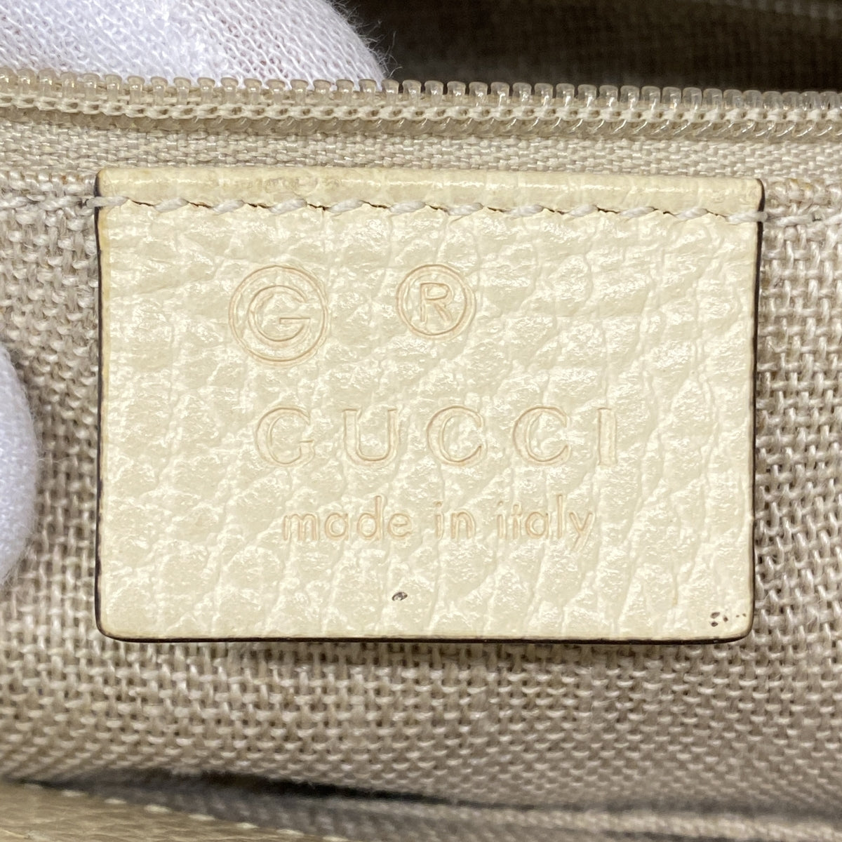 【6ka0562】グッチ ショルダーバッグ インターロッキングG 607720 レザー アイボリー シャンパンゴールド金具【中古】レディース