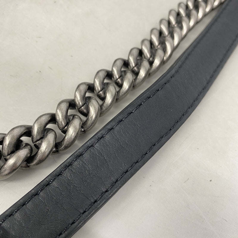 【6ka0563】シャネル チェーントート マトラッセ レザー ブラック シルバー金具【中古】レディース