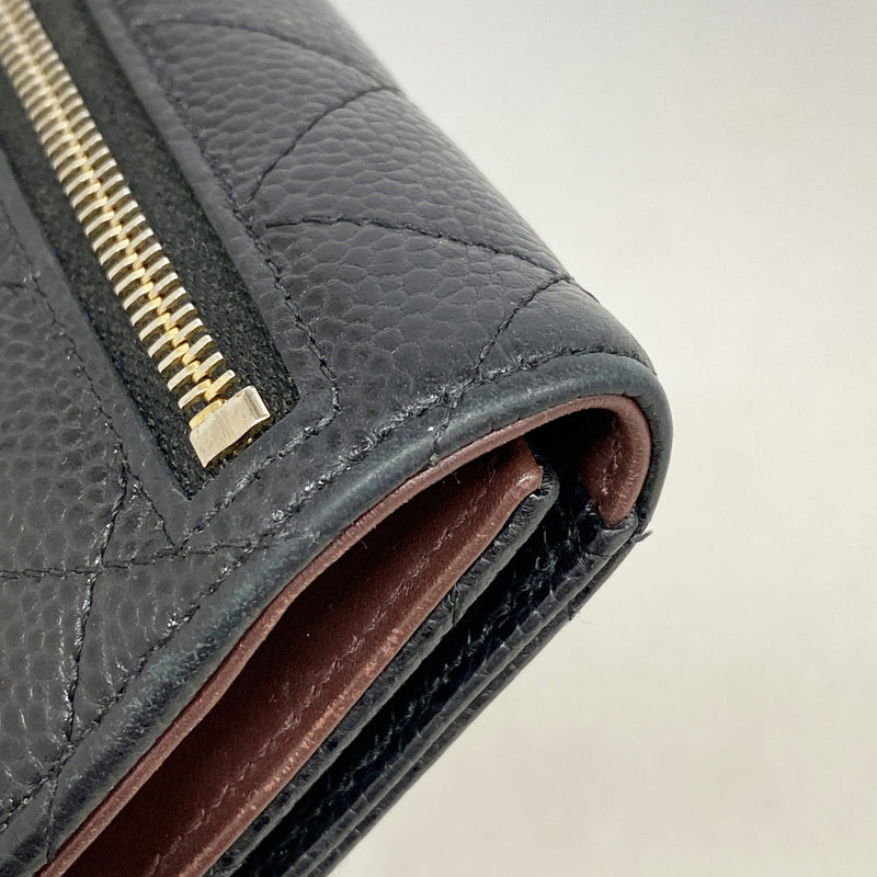 【6ka0603】シャネル 三つ折り財布 マトラッセ キャビアスキン ブラック ゴールド金具【中古】レディース