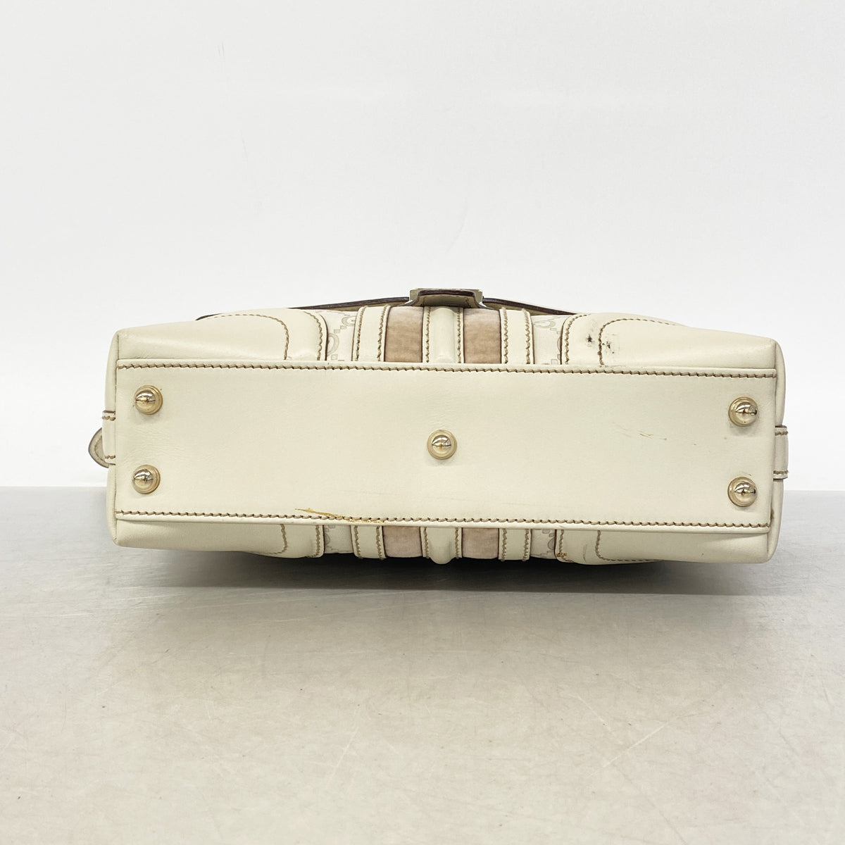 【6ka0634】グッチ ショルダーバッグ グッチシマ 145999 レザー アイボリー ゴールド金具【中古】レディース