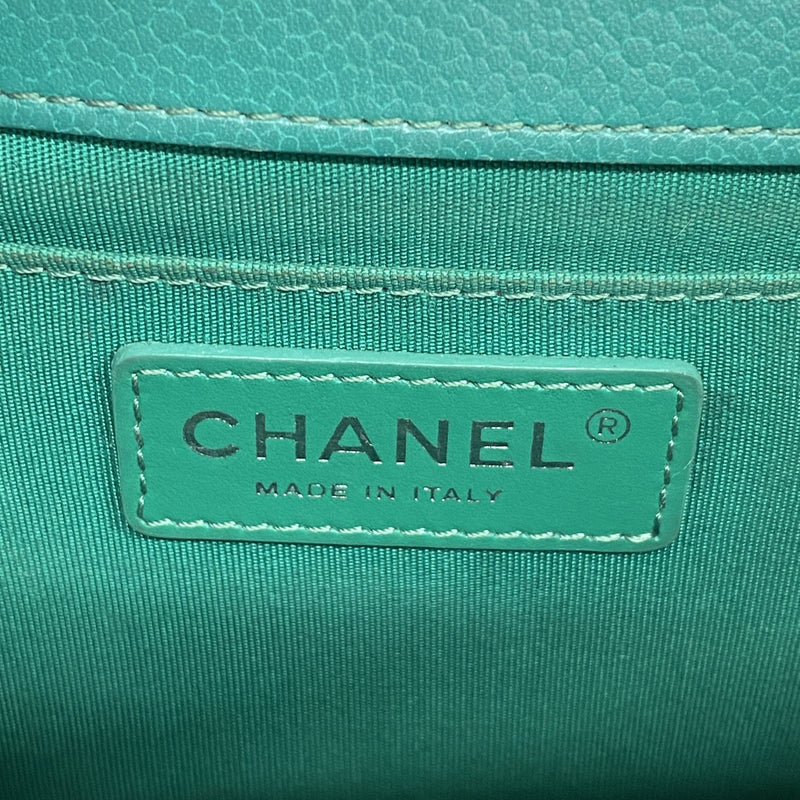 【6kb0663】シャネル ショルダーバッグ マトラッセ チェーンショルダー キャビアスキン グリーン シルバー金具【中古】レディース