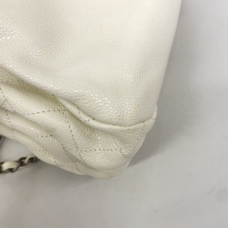 【6kb0674】シャネル ショルダーバッグ チェーンショルダー キャビアスキン ホワイト シルバー金具【中古】レディース