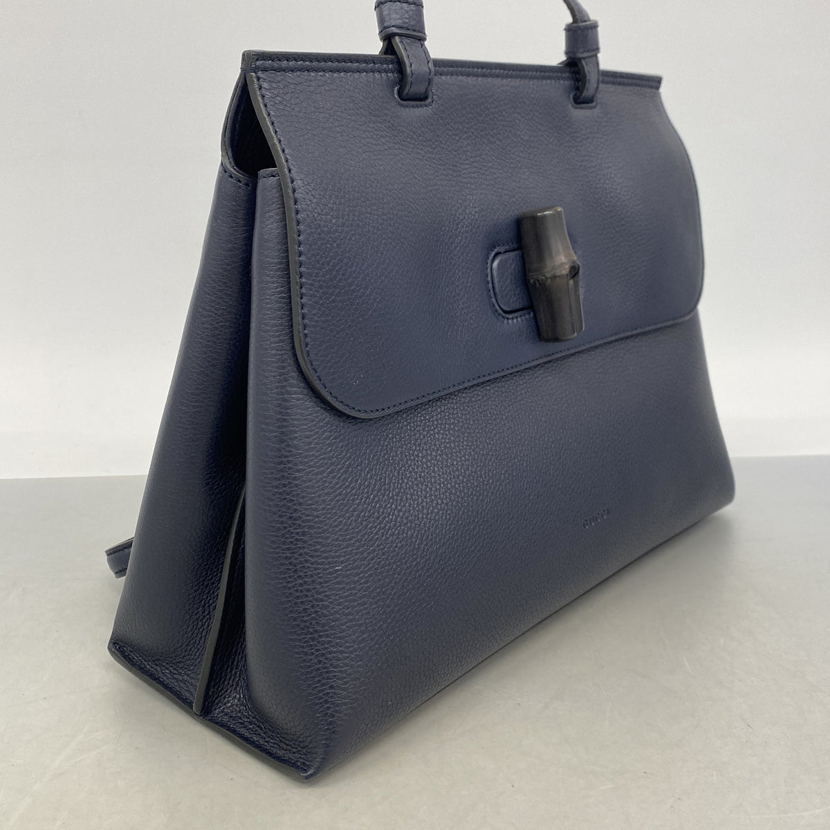 【6kb0749】グッチ ハンドバッグ バンブー 392013 レザー ネイビー シルバー金具 2wayバッグ【中古】レディース