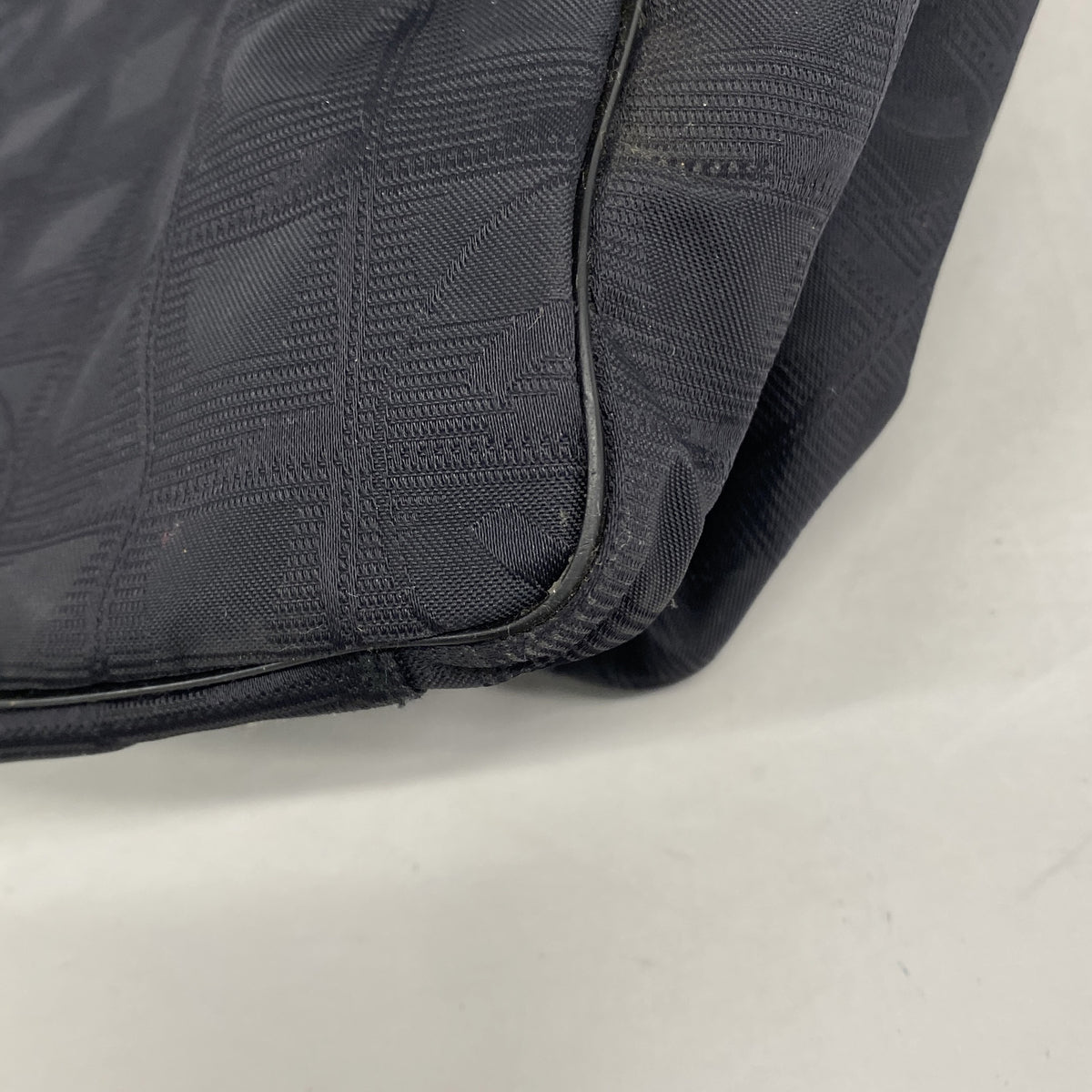 【6kb0793】シャネル トートバッグ ニュートラベル ナイロン ブラック シャンパンゴールド金具【中古】レディース