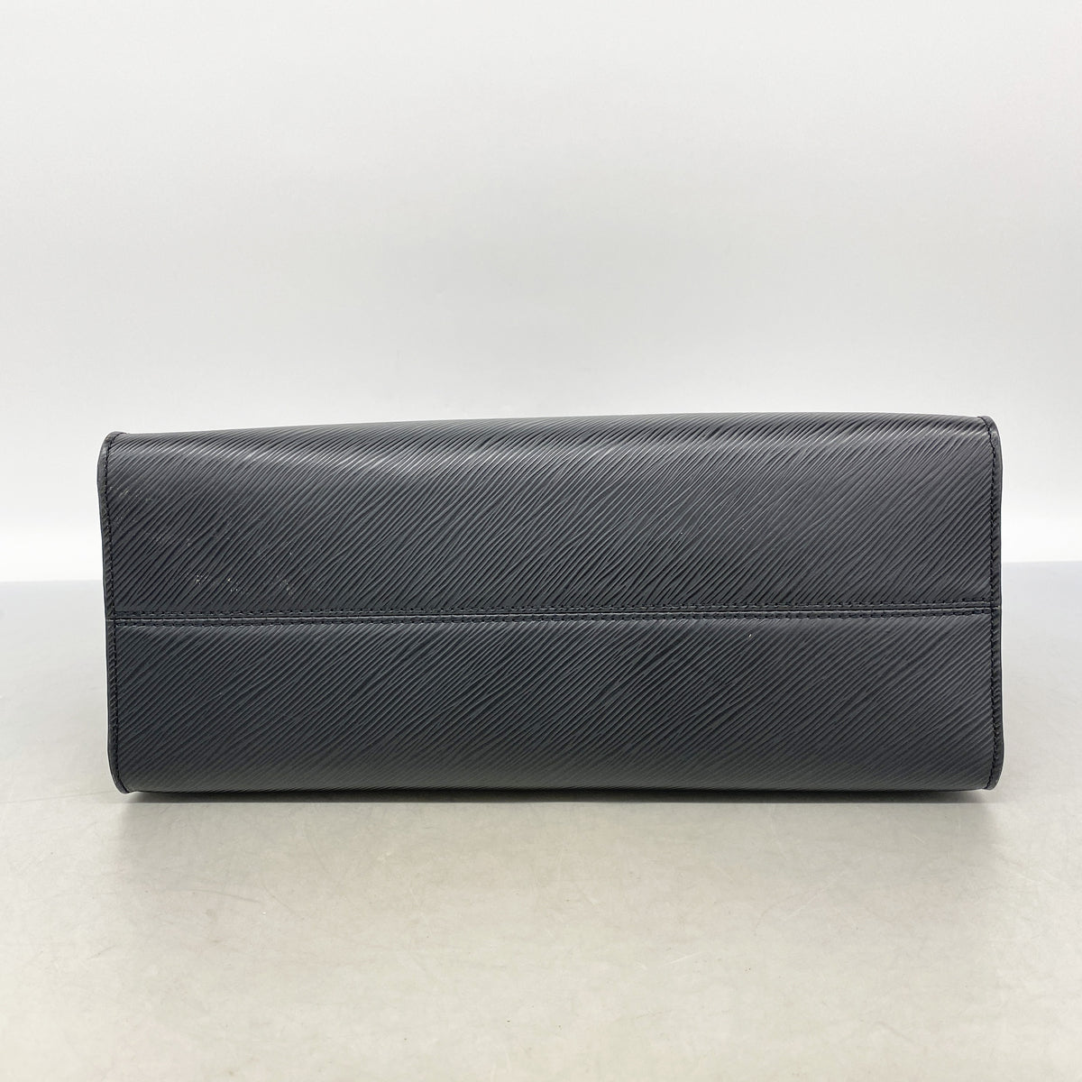 【6kb0813】ルイヴィトン トートバッグ エピ オンザゴーMM M56080 ピンク ノワール 2wayバッグ【中古】レディース
