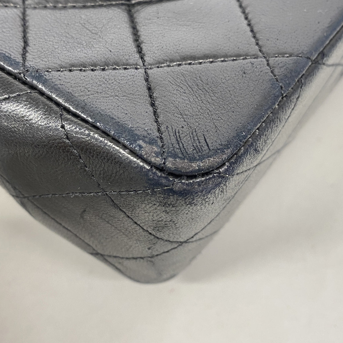 【6kb0840】シャネル ショルダーバッグ マトラッセ Wチェーン ラムスキン ブラック ゴールド金具【中古】レディース