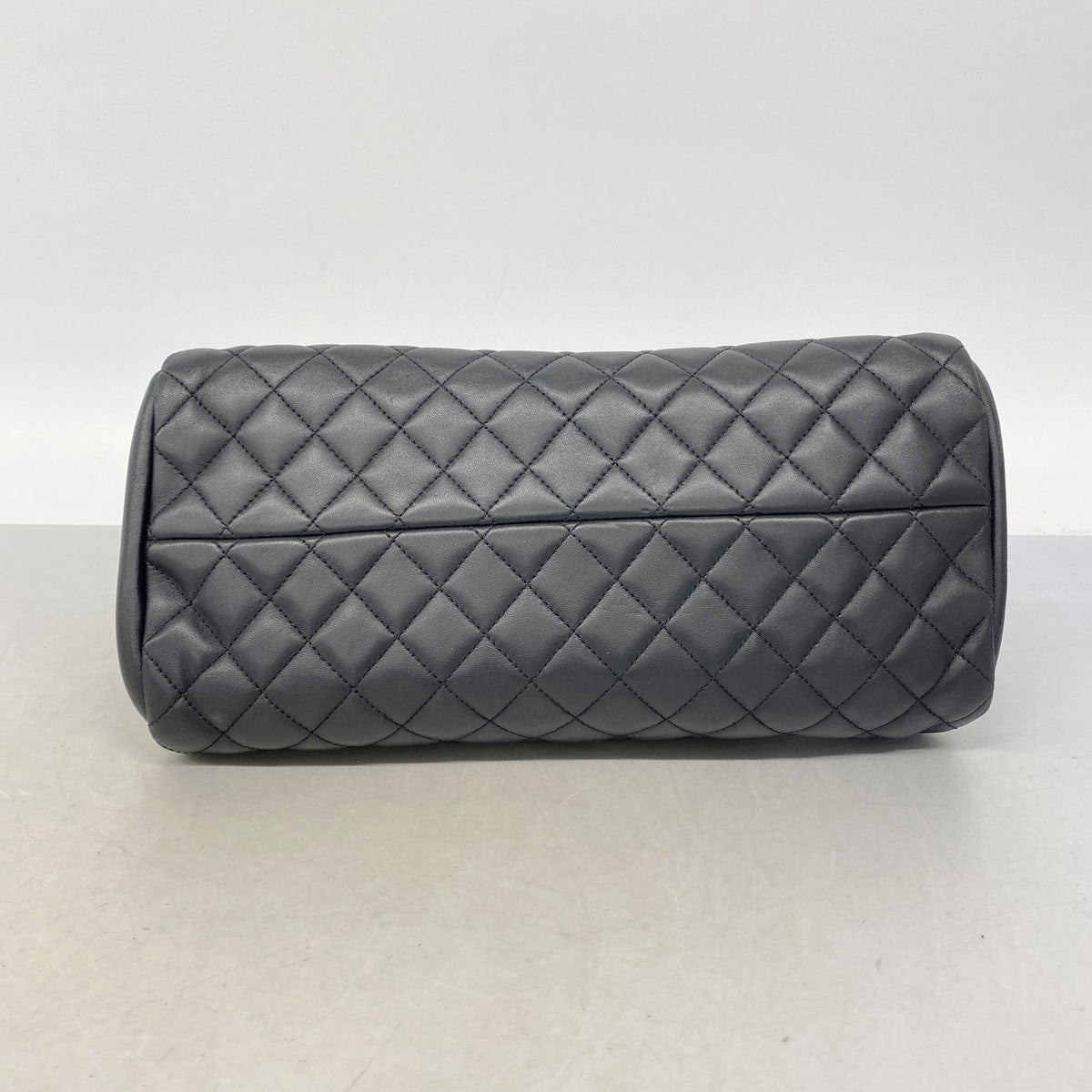 【6kb0848】シャネル ショルダーバッグ マトラッセ チェーンショルダー ラムスキン ブラック ゴールド金具【中古】レディース