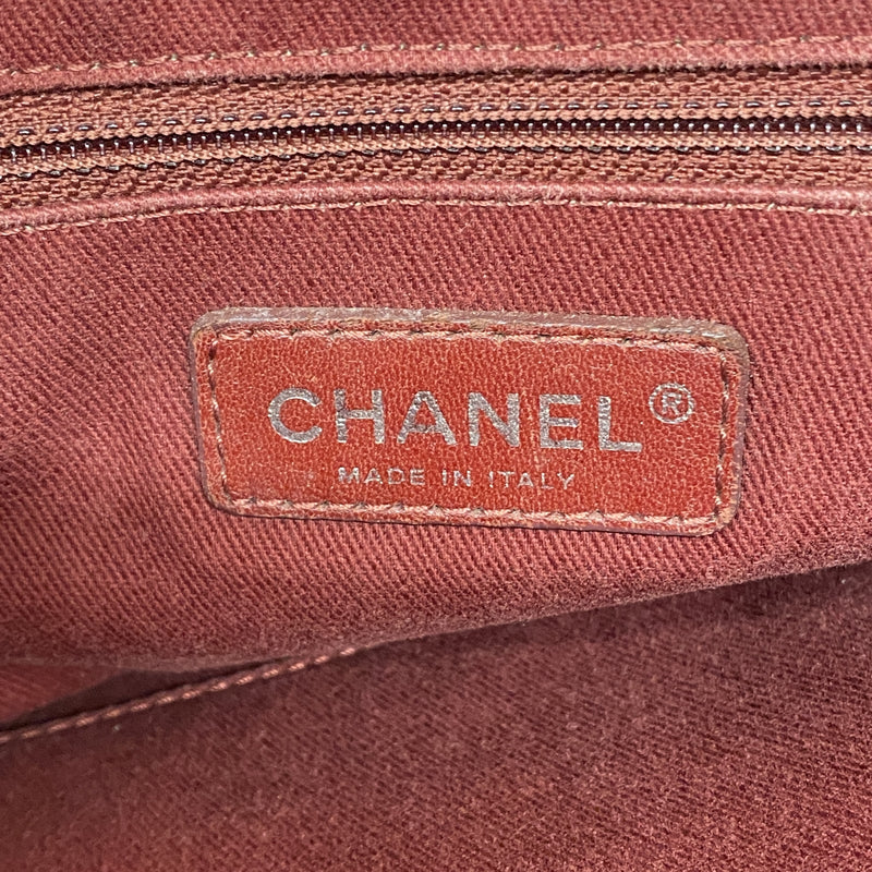 【6kb0852】シャネル チェーントート ドーヴィル キャンバス レッド シルバー金具【中古】レディース