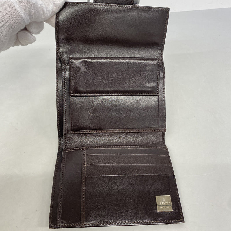 【6kb0924】フェンディ 三つ折り財布 ズッカ ナイロンキャンバス ブラウン シルバー金具【中古】レディース
