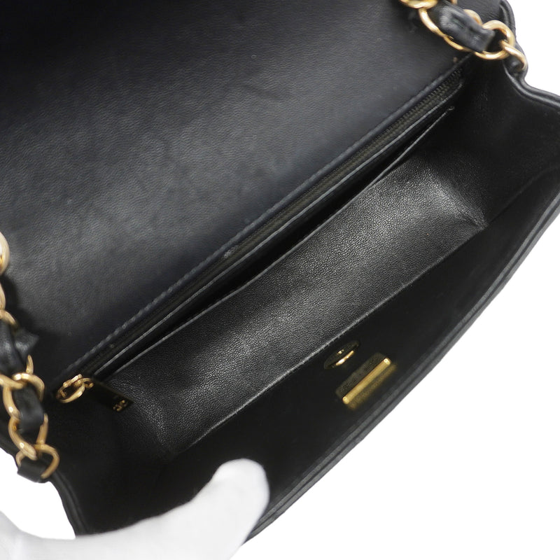 【6kb0985】シャネル ショルダーバッグ ミニマトラッセ チェーンショルダー ラムスキン ブラック ゴールド金具【中古】レディース