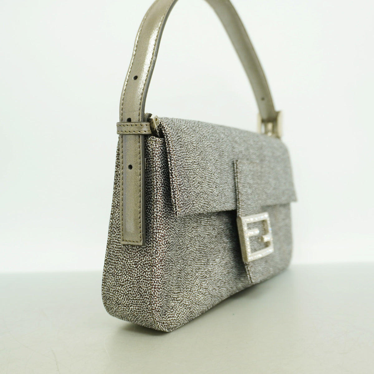 【6kb0994】フェンディ ハンドバッグ マンマバケット ファブリック シルバー ブラウン シルバー金具【中古】レディース