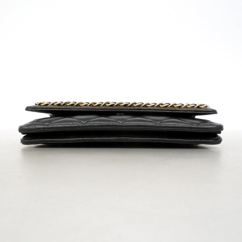 【6kb1023】シャネル ショルダーウォレット マトラッセ チェーンショルダー ラムスキン ブラック ゴールド金具【中古】レディース